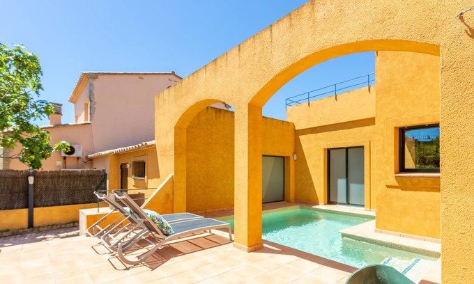 Sant Pere Pescador Chalet De Esquí | Amfora 63 Jardín, piscina integrada, barbacoa, wi-fi, garaje