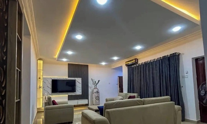 Kubwa Apartamento | Amia Gold Luxury Apartment