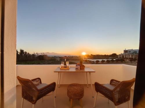 Maragas Cama Y Desayuno | Amodari studios on the beach