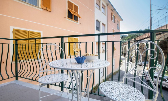 Moneglia Casa | aMoneglia 2 minutes walk to the beach, PVT park