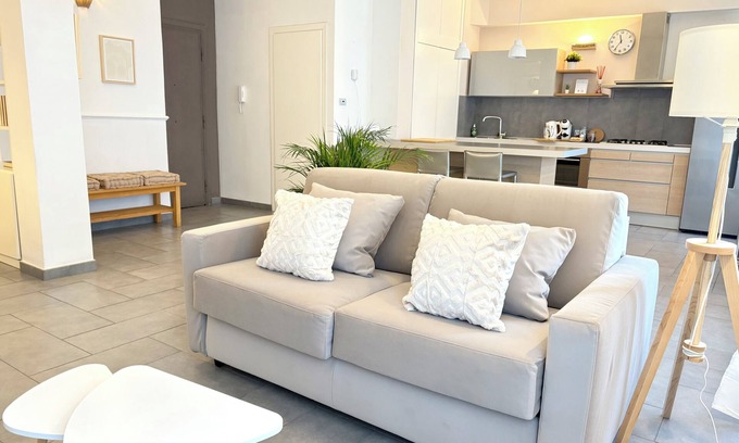 Zona LIII Tomba di Nerone Apartamento | Ampio Appartamento a Roma Fino a 5 Persone, a 9 km dal Centro