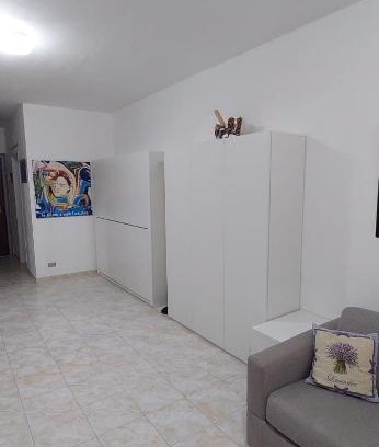 Latte Apartamento | Ampio monolocale con terrazzo - a 2 passi dal mare