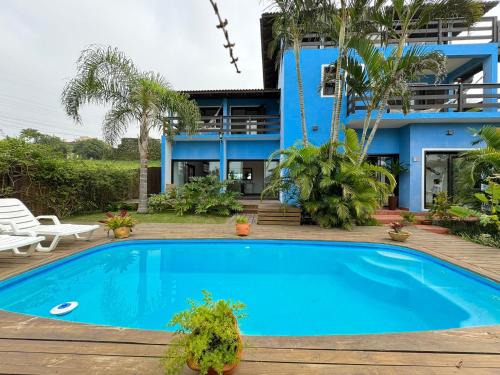 Vila Nova Casa | Ampla Casa com piscina a 100m da Praia da Vila Nova - IMB001