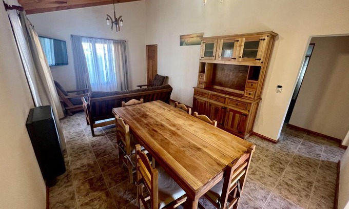 El Calafate Apartamento | Amplia casa en pleno centro con estacionamiento