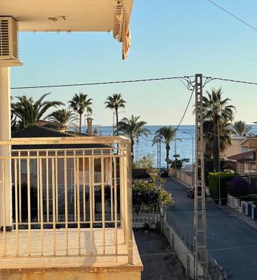 Calabardina Apartamento | Amplio apartamento junto al mar