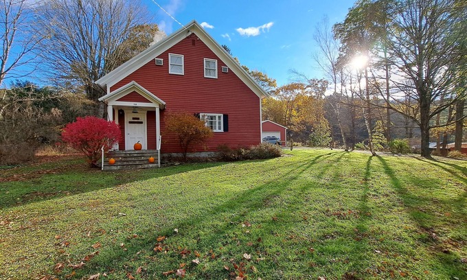 Cooperstown Casa | Amy's Schoolhouse: Minutes to Dreams Park and Cooperstown. 6 bedrooms; Gameroom!