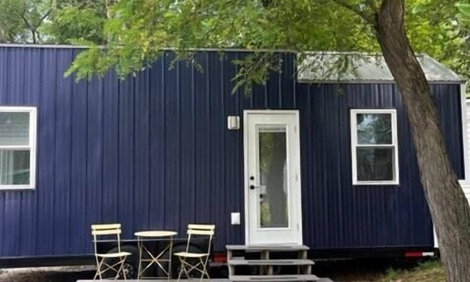 Elizabethtown Casa | An adorable tiny home perfect for your tiny getaway!