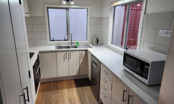 Newtown Casa | An Amazing Inner City 4-Bedroom House with Two Carparks in Wellington