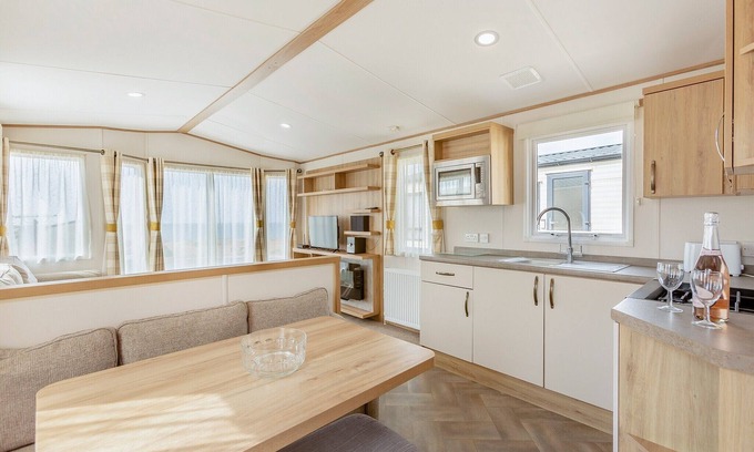 Bridport Casa | An attractive modern 12ft-wide caravan.