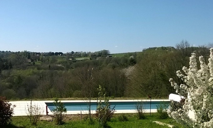 Payzac Cabaña | Una limusina ecológica en el campo con piscina.