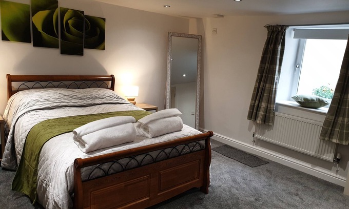 Ainley Top Apartamento | Una casa elegante y espaciosa lejos de casa en Lindley