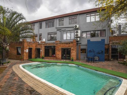 Nelspruit Casa | An Exclusive Guesthouse too