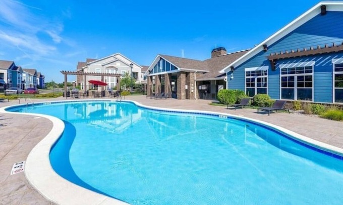 Zionsville Apartamento | An Exquisite 3 Rooms Townhome in Zionsville Suitable for Long-Term Stays