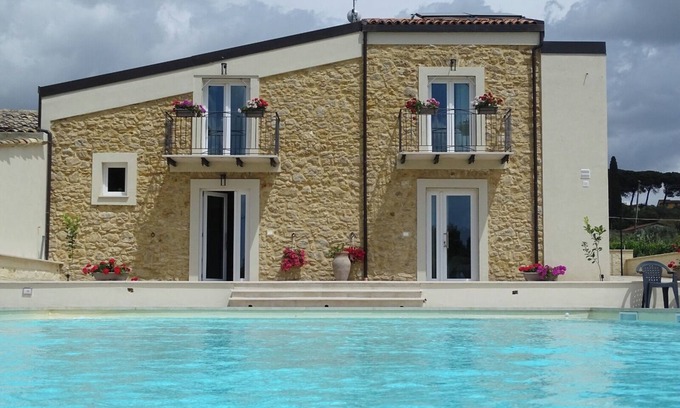 Mazzarino Otro | An Oasis of History and Relaxation