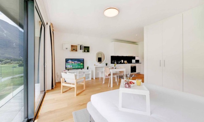 Claro Apartamento | Un oasis de paz en la naturaleza (Andromeda Residenza Ticino)