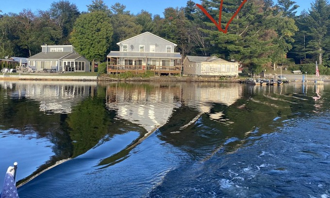 Moriah Center Cabina | An old camp on Lincoln Pond NY.