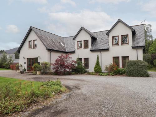 Newtonmore Casa | An Torr