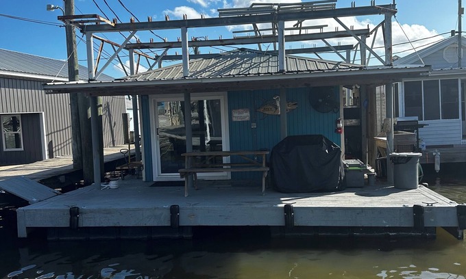 Venice Alquiler De Eote | Ana's Houseboat Located In Venice Marina SLEEPS 10