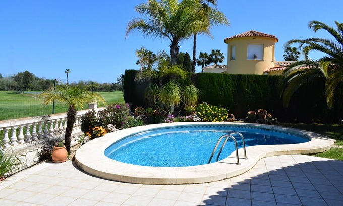 Molinell Villa | CH1100