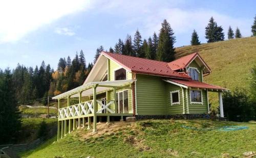 Dobrovelychkivka Casa | Anahata Space - номери в Ретритному центрі, біля Верховини
