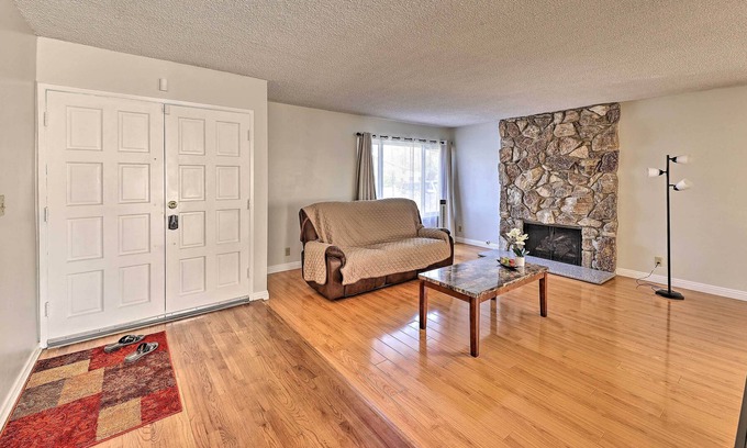 Southeast Anaheim Casa | Anaheim Home w/ Sunny Patio: 3 Mi to Disney!