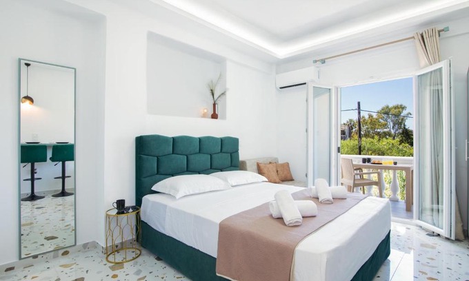 Notos Apartamento | Anais Luxury Living - Green by CorfuEscapes