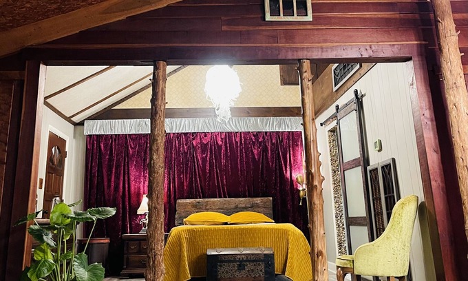 Shelbyville Otro | Anam Haven County/farm stay