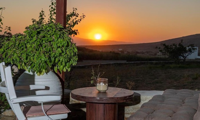 Naxos Casa | Anamnisis