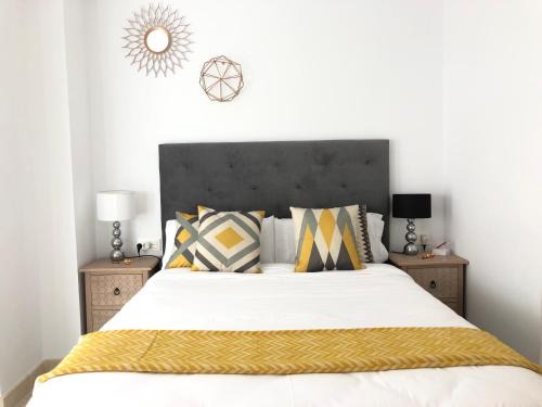 Perchel Sur Apartamento | Ancha del Carmen AVE Centro Málaga madmar lujo New Zambrano