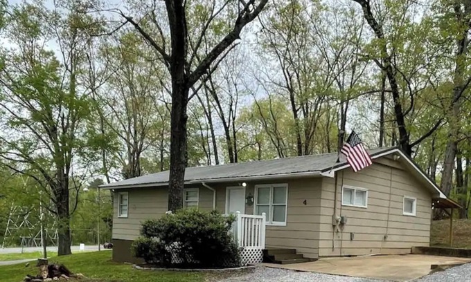 Scottsboro Cabina | Anchor Down - 3 bed/2 bath Cabin