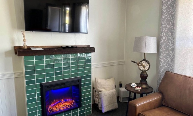 Long Beach Cabaña | Anchorage Cottages Unit 4 Dog Friendly and close to the beach