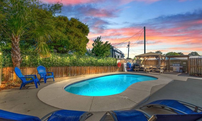 El Centro Beach Casa | Trade Winds - Sleeps 22 - Piscina privada