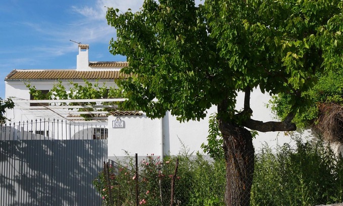 Moclin Cabaña | Andalusian Retreat with Private Pool and Garden