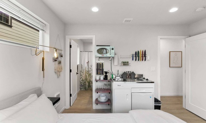 Whittier Heights Casa | Anders' sweet suite - Micro Studio - 91Walkscore