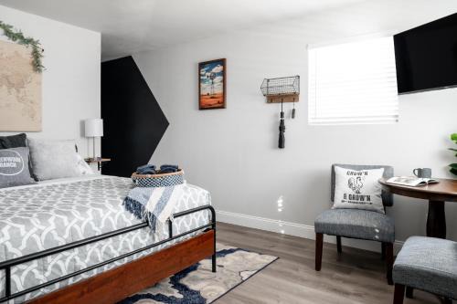 Johnson City Casa | Anderson Cottage at Wrenwood Ranch, King Bed, Walking Distance to the Winery