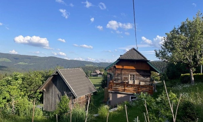 Weitensfeld Cabina | Andi's mountain hut at 1000m above sea level, swimming at Lake Goggausee, Ski Hochrindl, Flattnitz