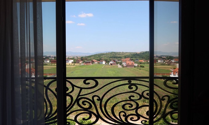 Lipjan Complejo | Andoena Resort