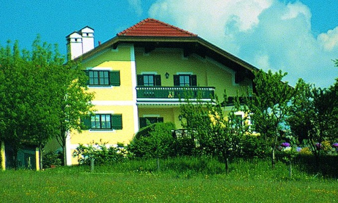 Zell Am Moos Apartamento | Andrea Langwallner - Yellow apartment