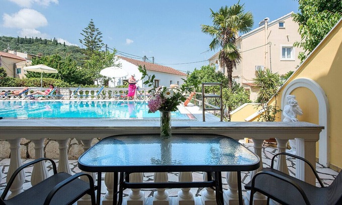Petaleia Apartamento | Andreas Complex Studio