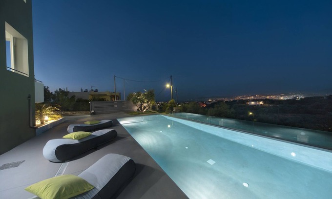 Daratsos Villa | Andreas Villa con vistas al mar y piscina!