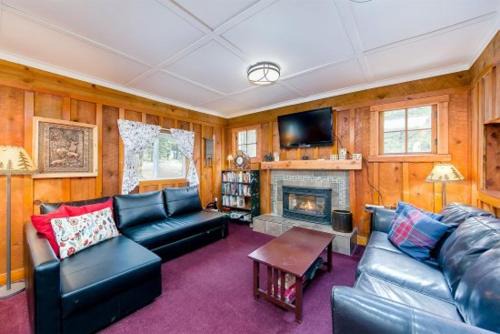 Enterprise Casa | Aneroid Chalet