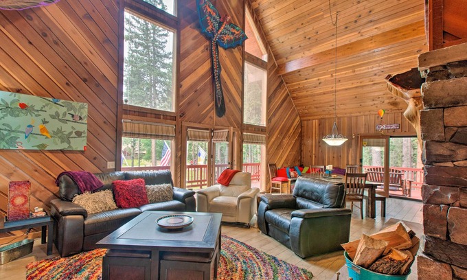 Angel Fire Cabina | Angel Fire Cabin: Hot Tub, Fire Pit & Trail Access