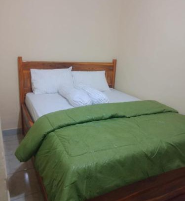 Hu'u Casa | Angel homestay and shop