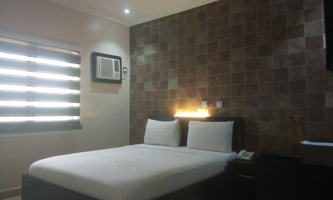 Utako Hotel | Angel Park Place Hotel