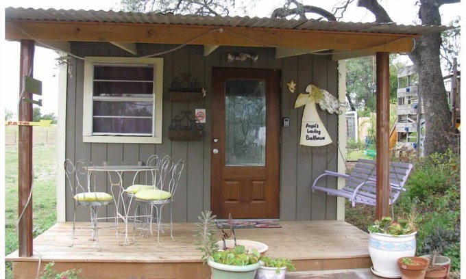Marble Falls Casa | Angel's Landing Bunkhouse