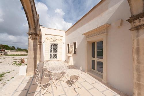 Lizzanello Casa | Anghelos