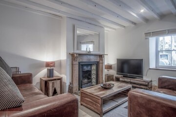 Angle Casa | Angle Adventures - 4 Bedroom Cottage - Angle