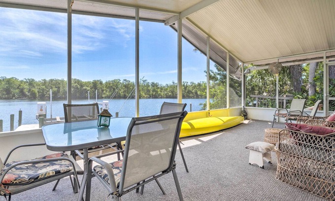 Homosassa Casa | Angler's Getaway: Homosassa Home w/ Boat Dock!