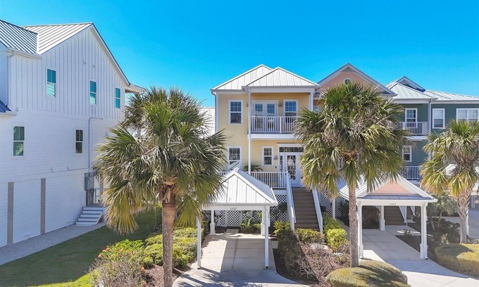 Placida Casa | Anglers Club- Waterfront 3-bedroom townhome in Placida, FL that sleeps up to 6 guests.