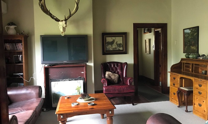 Manunui Cabaña | Anglers Cottage adjacent to the Whanganui River. 50Kms to Ruapehu & Lake Taupo.
